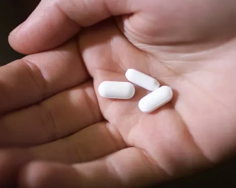 Low-Dose Aspirin Shows ‘Huge Effect’ in Stopping Bowel Cancer Relapse, Research Reports